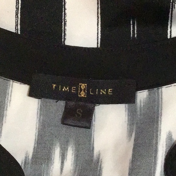 Time Line Blouse‎ - Picture 3 of 5